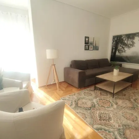 Near Nearchos Cultural Center Apartamento