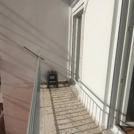 Apartamento Near Nearchos Cultural Center Atenas